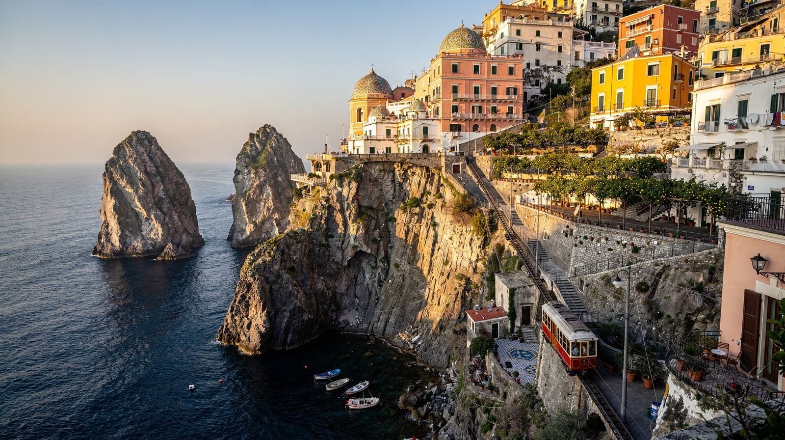 El funicular de Capri no llega a Anacapri (lo aprendí a las malas)