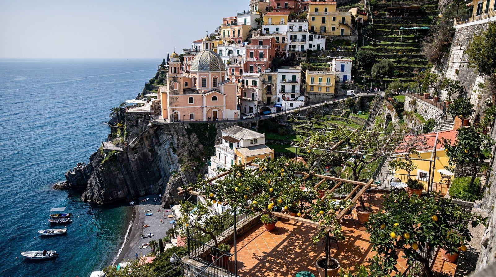 Las playas de Positano no son gratis (ni de arena blanca)