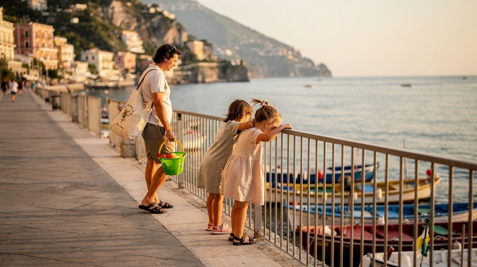 La Côte Amalfitaine avec des enfants : ce que les familles doivent savoir avant de réserver
