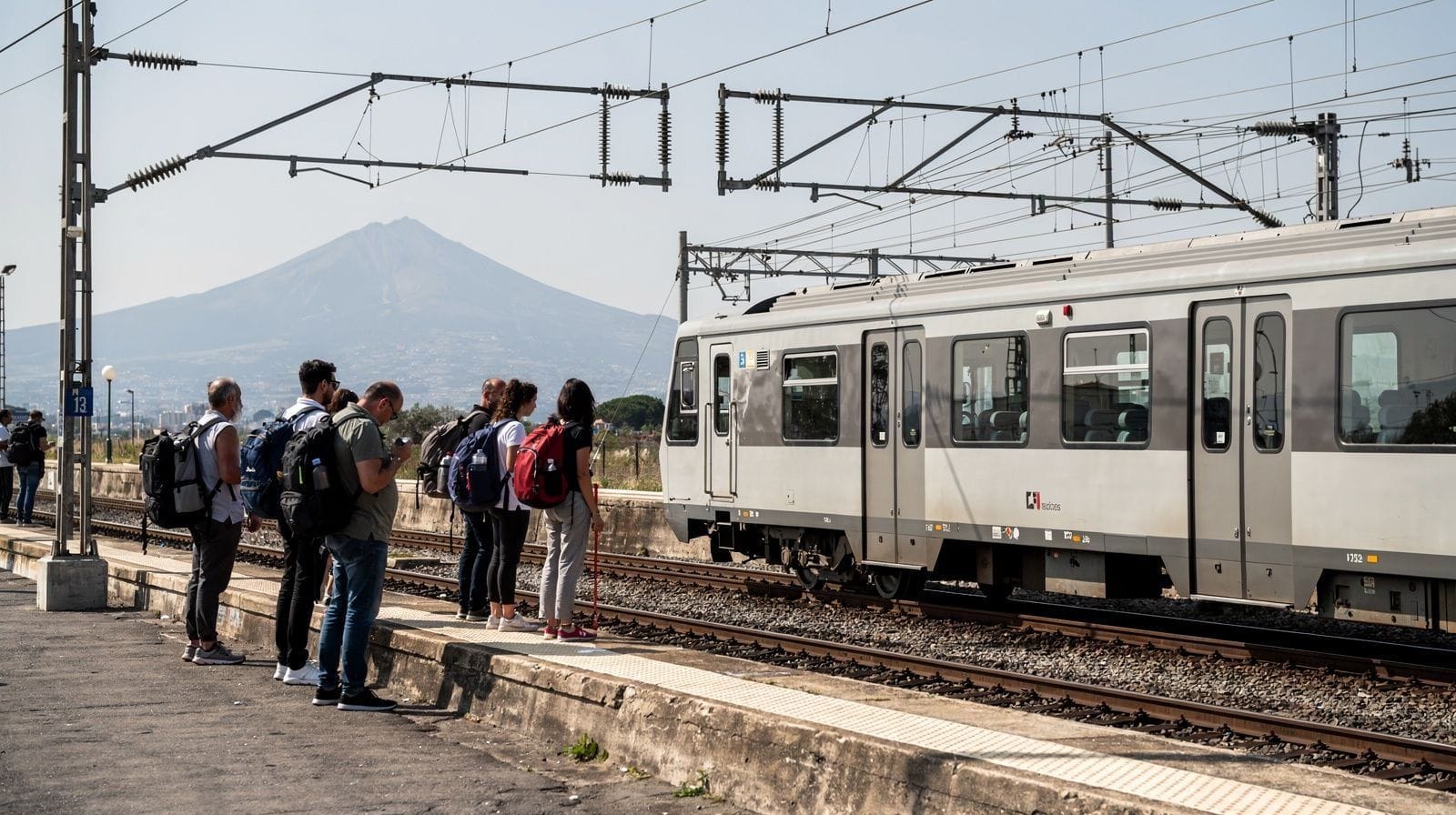Le train Circumvesuviana : ce qu'il dessert vraiment (et ce qu'il ne dessert pas)