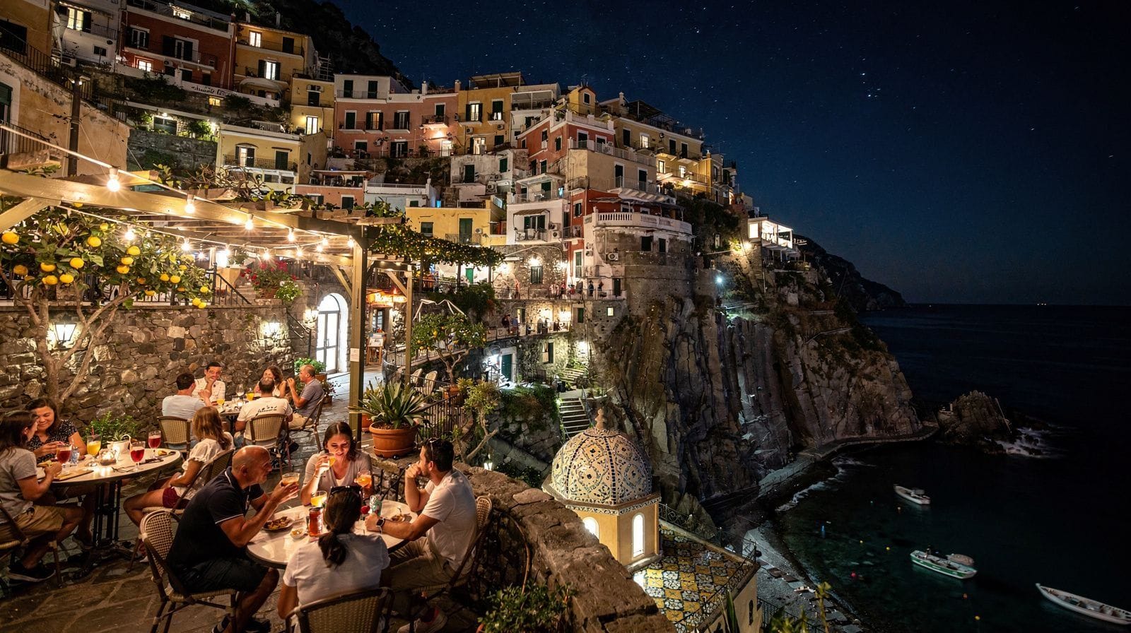 Vie nocturne à Positano : à quoi ressemblent vraiment les soirées